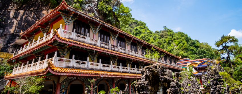 Tempel in een van de indrukwekkende kalksteengrotten bij Ipoh