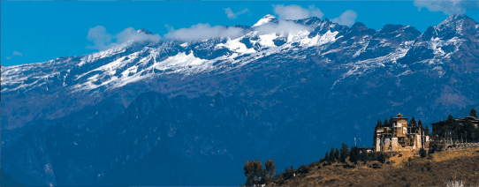 Indrukwekkende Himalaya gebergte rondom de Paro Vallei