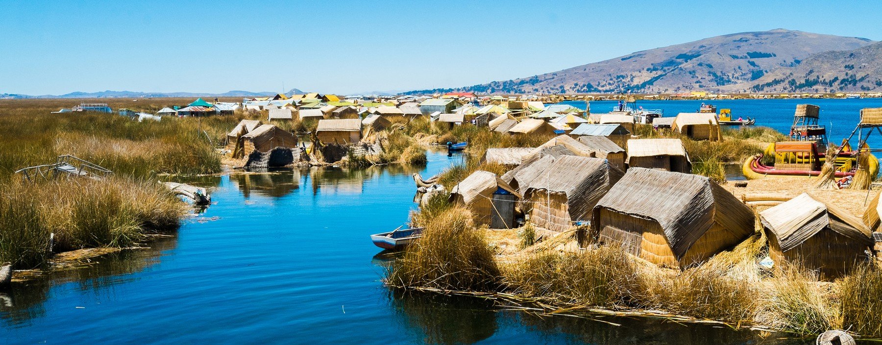 pe, titicaca lake, uros islands (4).jpg