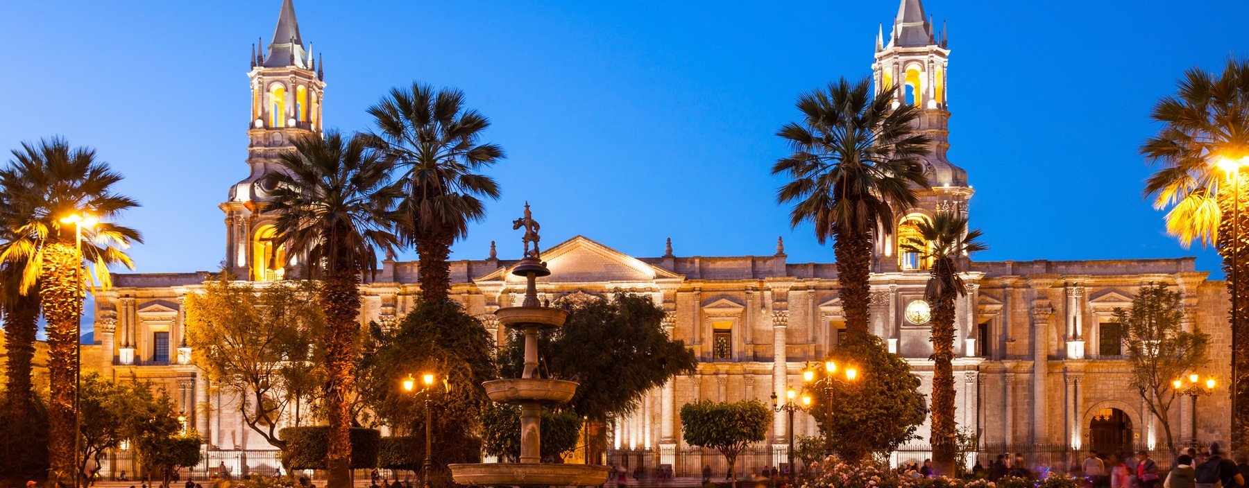 pe, arequipa, kathedraal (5).jpg