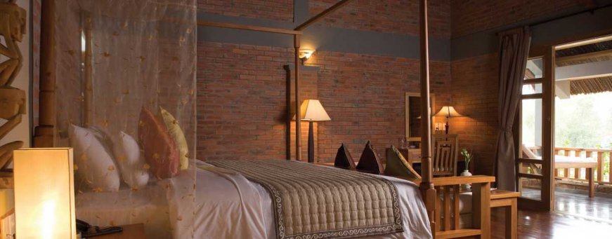 vn_hui_pilgrimage_honeymoon bungalow (1).jpg