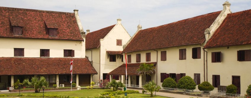 id, sulawesi, makassar, fort rotterdam.jpg