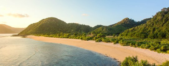 id, lombok, long kuta sand beach.jpg