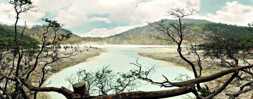 id, java, kawah puti  krater in bandung.jpg