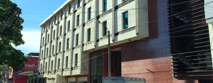 pe_iquitos-victoria regia (2).jpg