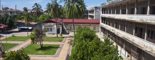 KH, phnom penh, tuol sleng museum (2) b.jpg