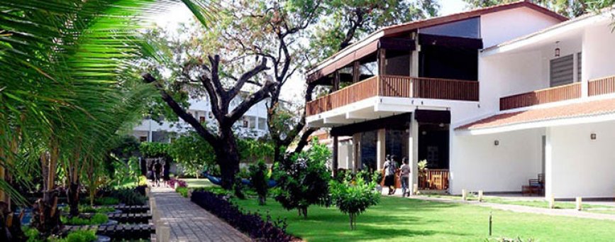 lk, trincomalee, anantamaa hotel, buitenkant (1).jpg