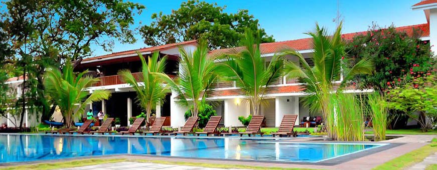 lk, trincomalee, anantamaa hotel, zwembad (1).jpg