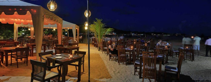 lk, unawatuna, thaproban beach house, restaurant (2).jpg