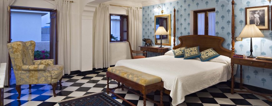 in, jaipur, samode haveli, deluxe room (2).jpg