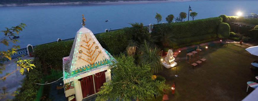 in, rishikesh, ganga kinare (3).jpg