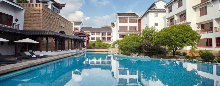 china, suzhou, pan pacific, zwembad.jpg