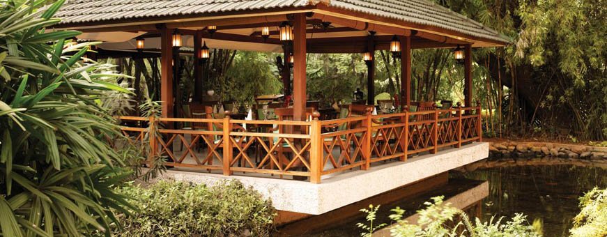in, bangalore, the oberoi, restaurant buiten.jpg