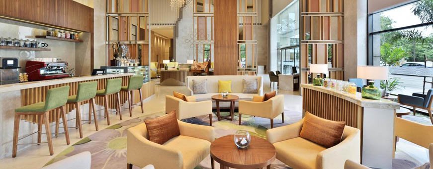 in, madurai, courtyard by marriott, bar.jpg