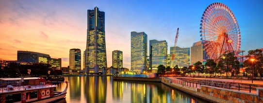 jp, yokohama, japan skyline at minato-mirai.jpg