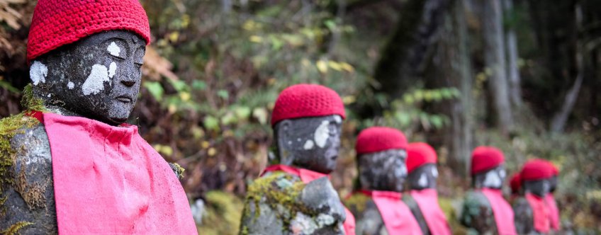 jp, nikko, stenen jizo beelden (1).jpg