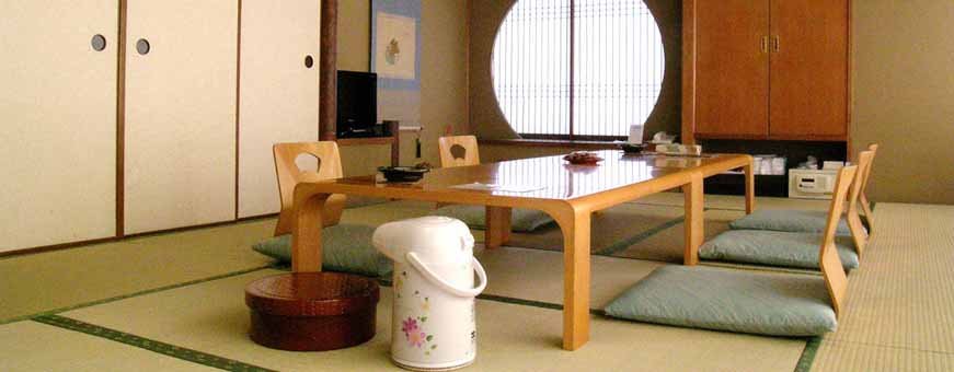 jp, kyoto, ryokufuso (riokan).jpg