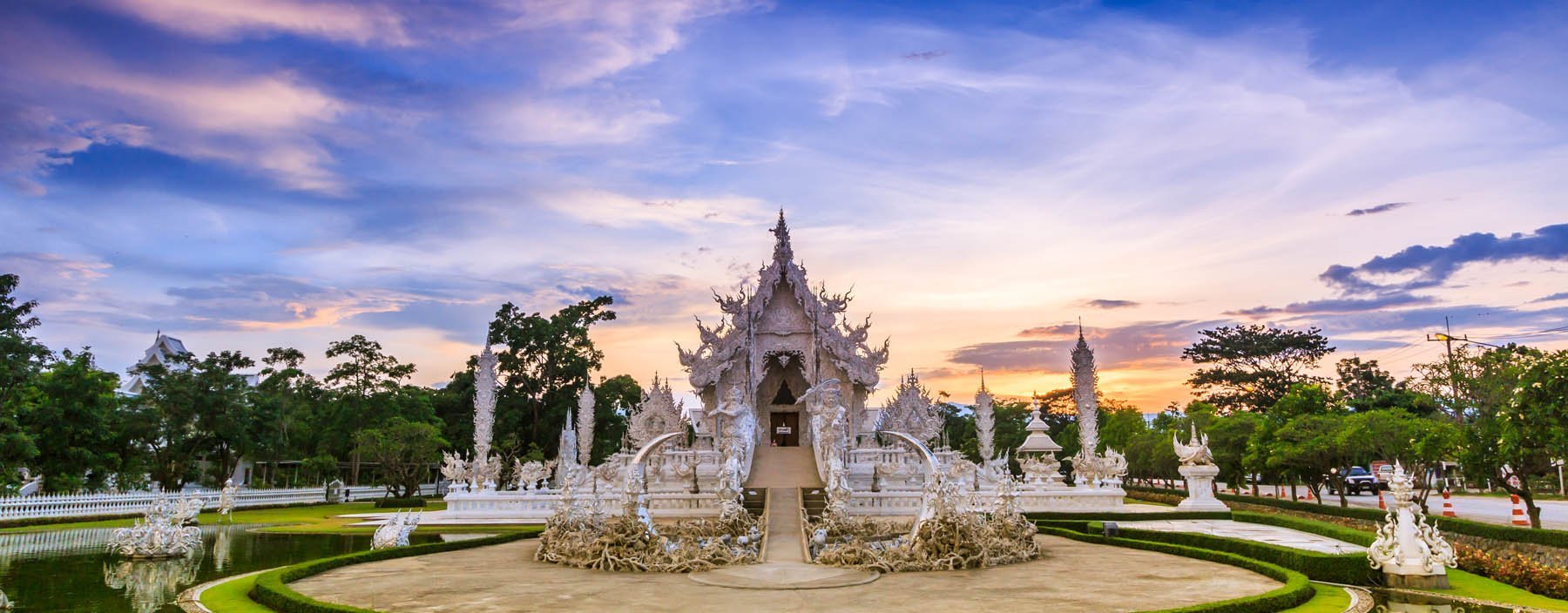 th, chiang rai, wat rong khun (1).jpg
