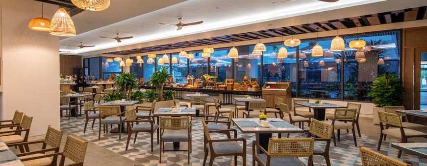 vn, quy nhon, fleur de lys, eetzaal.jpg