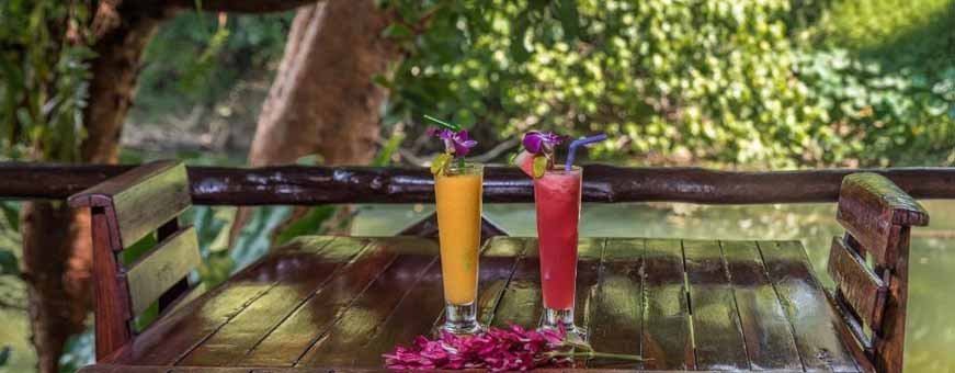 th, khao sok, riverside, eetzaal.jpg