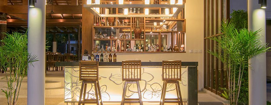 th, khao lak, the leaf oceanside, pool bar.jpg