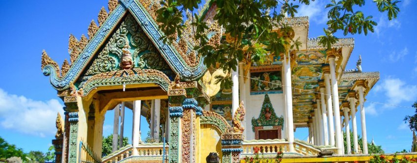 KH, Battambang, wat ek phnom (1).jpg