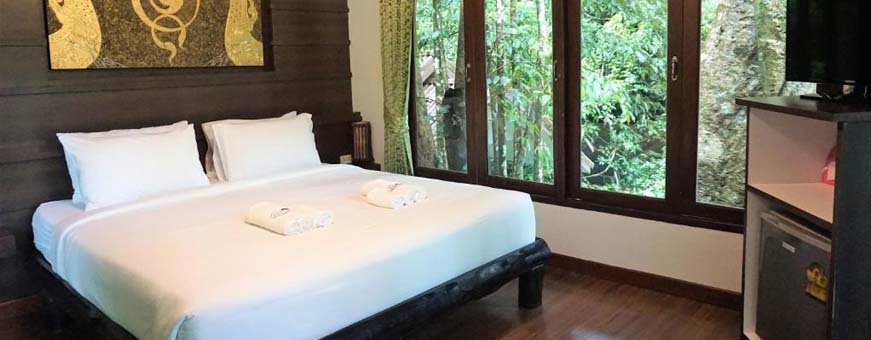 TH, Khao Sok, Rock and Treehouse