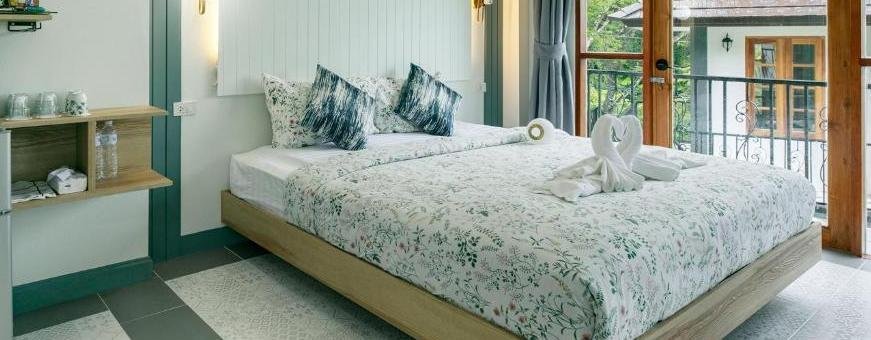 TH-SOK-MagicalMountain-room11