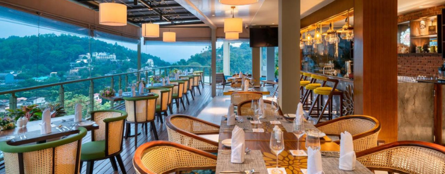 LK, Kandy, Serendib restaurant bewerkt