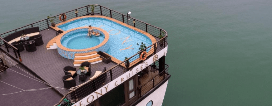 VN, Halong Bay, Peony Cruise, jacuzzi
