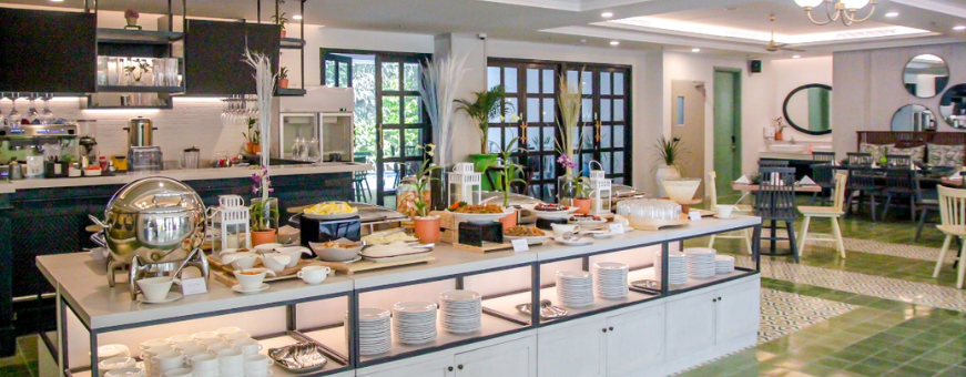 ID, Jakarta, Jambuluwuk Thamrin, restaurant