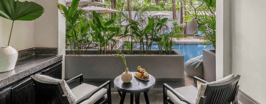 KH, Siem Reap, Anjali by Syphon, balkon