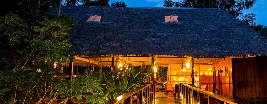 PE-PEM_posada-Amazonas-entree