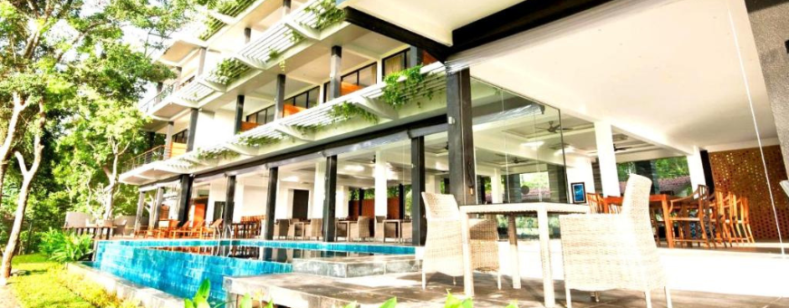 LK, Anuradhapura, Lake Forest