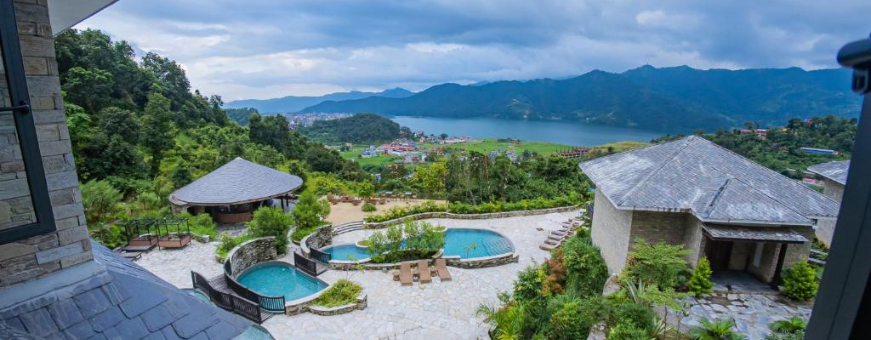 NP, Pokhara, Dorje's resort, zwembad
