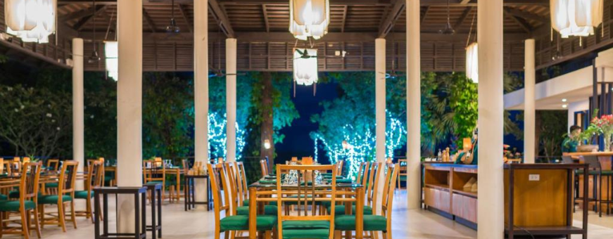 Laos, Champasak, The River Resort, restaurant