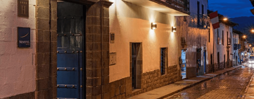 PE-CUZ-Novotel-street