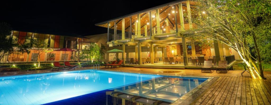 LK, tropical life resort