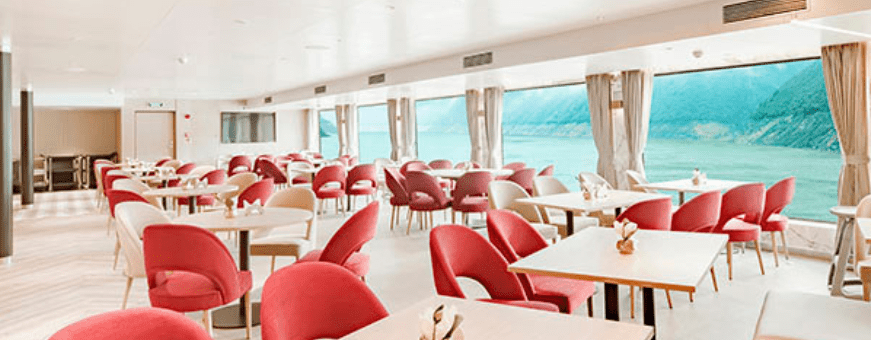 CN, Yangtze Century Cruise restaurant