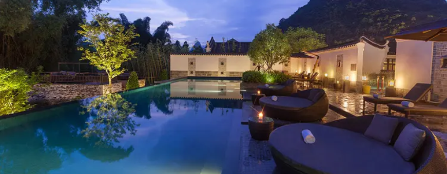 CN, Yangshou, Banyan Tree, zwembad