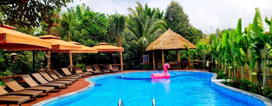 VN, CanTho,  Bamboo Eco Village, swimming pool