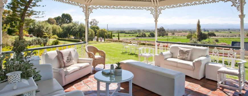 ZA, Oudtshoorn, La Plume Boutique