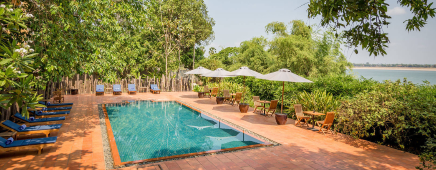 KH, Kratie, Relais de Chhlong, zwembad