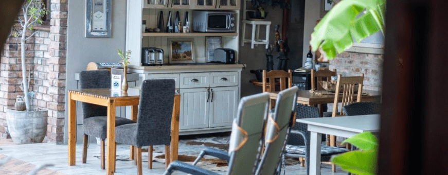 ZA, Oudtshoorn, Earthbound Guest House