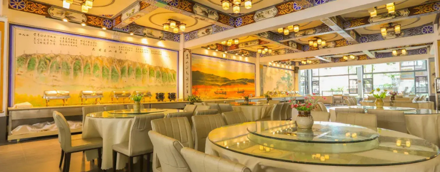 CN, Dali, Landscape hotel restaurant