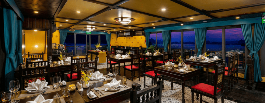 VN, Halong Bay, Nostalgia Cruise, restaurant
