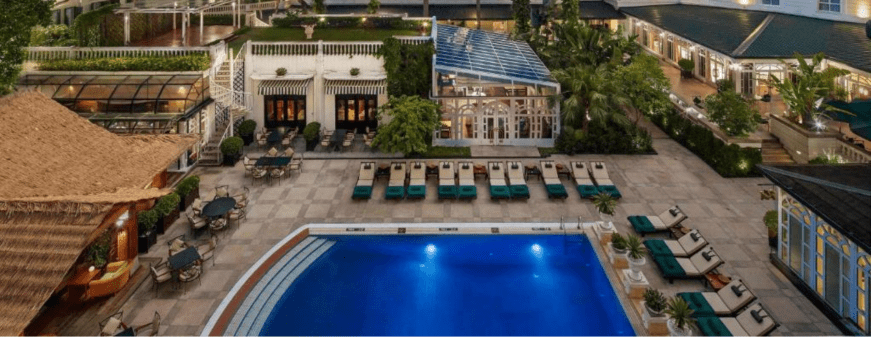 VN, Hanoi, Metropole, zwembad