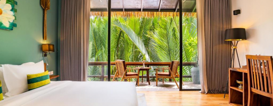 KH, Kampot, River Tree, Kamer