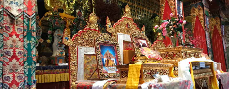 NP, Namo Buddha, Thrangu Tashi klooster, altaar